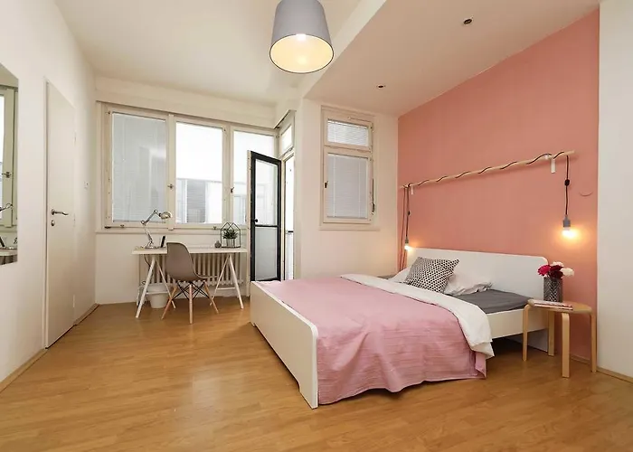 Appartement Ve Smeckach 27 Praag